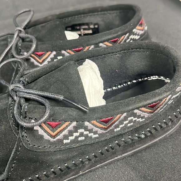 Minnetonka Women’s Mosaic Black Suede Ankle Boots (2938) - Picture 7 of 8